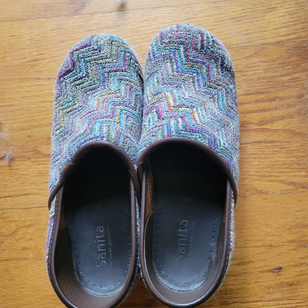Sanita, size 40 (size 9.5 to 10)